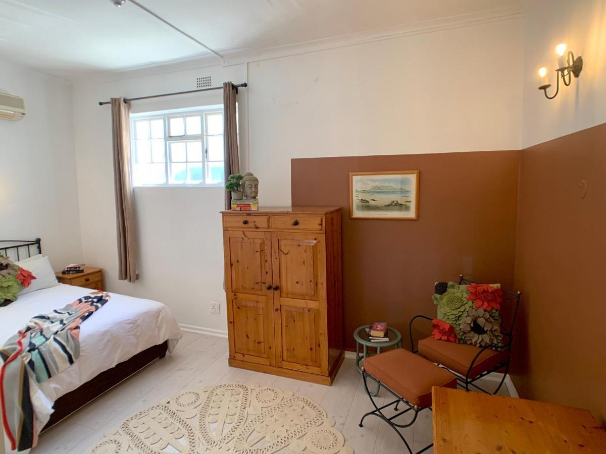 Dale Court Guest House Kaapstad Buitenkant foto